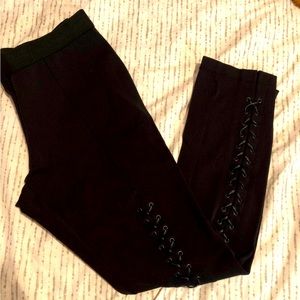 BCBG MAXAZRIA black leggings size L too big never worn in great condition